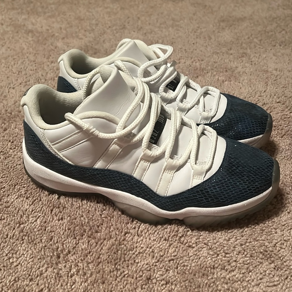 Jordan 11 low
